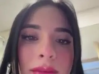 Kira Lopez's Live Sex Cam Show