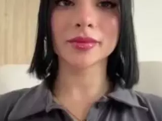 Kira Lopez's Live Sex Cam Show
