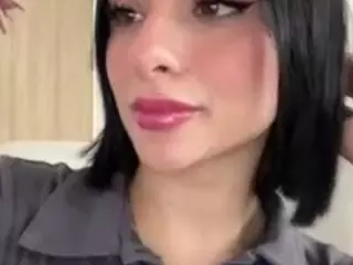 Kira Lopez's Live Sex Cam Show