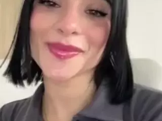 Kira Lopez's Live Sex Cam Show