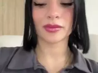 Kira Lopez's Live Sex Cam Show
