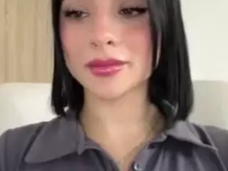 Kira Lopez's Live Sex Cam Show
