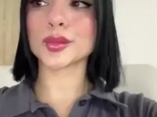 Kira Lopez's Live Sex Cam Show