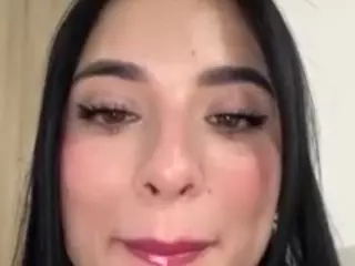 Kira Lopez's Live Sex Cam Show