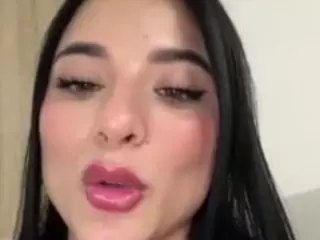 Kira Lopez's Live Sex Cam Show