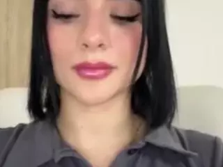 Kira Lopez's Live Sex Cam Show