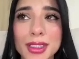 Kira Lopez's Live Sex Cam Show