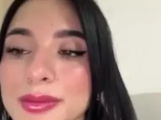 Kira Lopez's Live Sex Cam Show