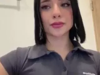 Kira Lopez's Live Sex Cam Show