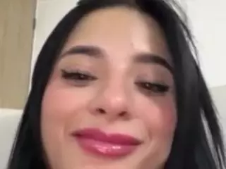 Kira Lopez's Live Sex Cam Show
