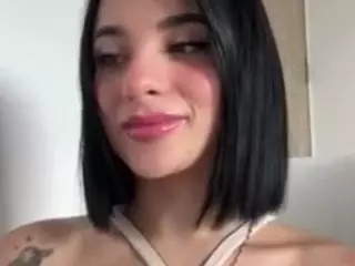 Kira Lopez's Live Sex Cam Show