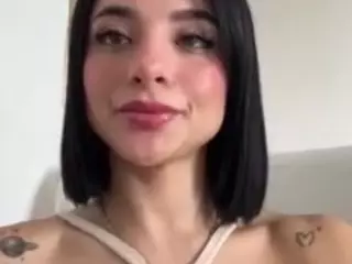 Kira Lopez's Live Sex Cam Show