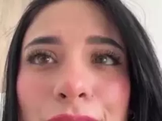 Kira Lopez's Live Sex Cam Show