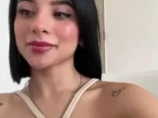Kira Lopez's Live Sex Cam Show
