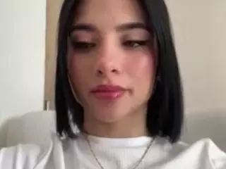 Kira Lopez's Live Sex Cam Show