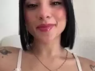 Kira Lopez's Live Sex Cam Show