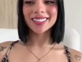 Kira Lopez's Live Sex Cam Show