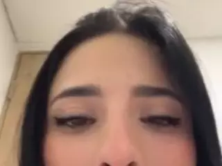 Kira Lopez's Live Sex Cam Show