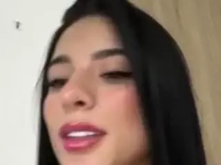 Kira Lopez's Live Sex Cam Show