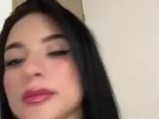 Kira Lopez's Live Sex Cam Show