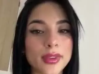 Kira Lopez's Live Sex Cam Show