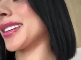 Kira Lopez's Live Sex Cam Show