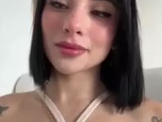 Kira Lopez's Live Sex Cam Show