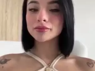 Kira Lopez's Live Sex Cam Show