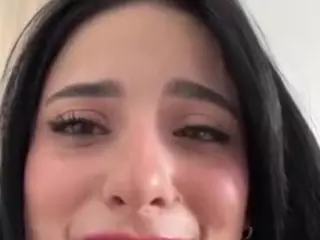 Kira Lopez's Live Sex Cam Show