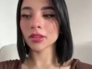 Kira Lopez's Live Sex Cam Show