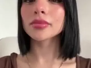 Kira Lopez's Live Sex Cam Show
