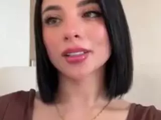 Kira Lopez's Live Sex Cam Show