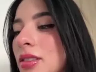 Kira Lopez's Live Sex Cam Show