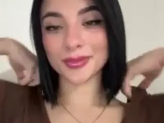 Kira Lopez's Live Sex Cam Show