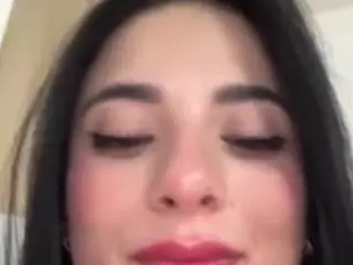 Kira Lopez's Live Sex Cam Show