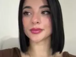 Kira Lopez's Live Sex Cam Show