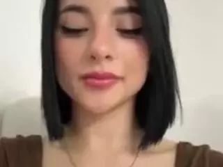 Kira Lopez's Live Sex Cam Show