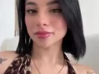 Kira Lopez's Live Sex Cam Show