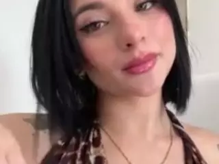 Kira Lopez's Live Sex Cam Show