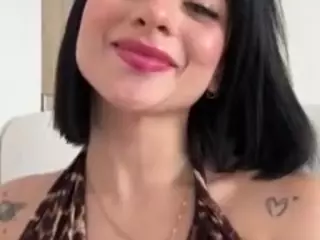 Kira Lopez's Live Sex Cam Show