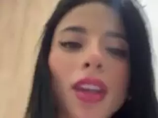 Kira Lopez's Live Sex Cam Show