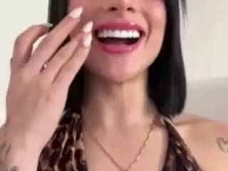 Kira Lopez's Live Sex Cam Show