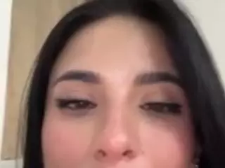 Kira Lopez's Live Sex Cam Show