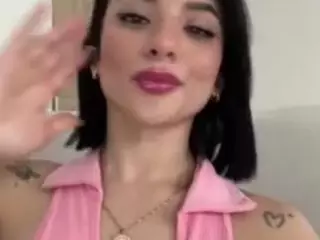 Kira Lopez's Live Sex Cam Show