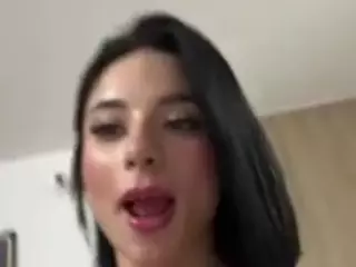 Kira Lopez's Live Sex Cam Show