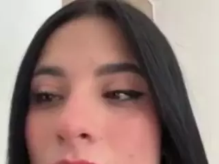 Kira Lopez's Live Sex Cam Show