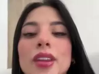 Kira Lopez's Live Sex Cam Show