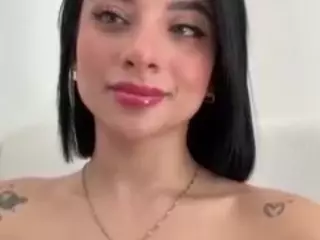 Kira Lopez's Live Sex Cam Show