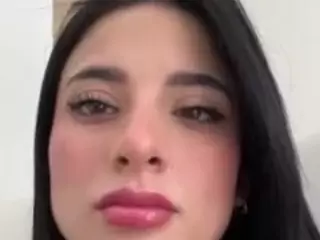 Kira Lopez's Live Sex Cam Show