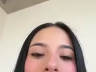 Kira Lopez's Live Sex Cam Show